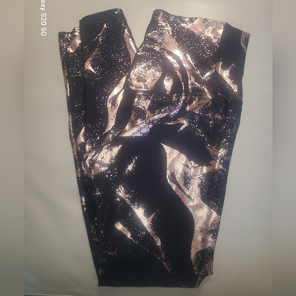 High wasted metallic leggings M